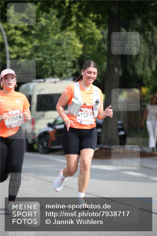 15.06.2025 - REWE Women's Run Jannik Wohlers http://msf.ph/oto/7938717 15.06.2025 09:56:32 Laufen 0524, 10317 meine-sportfotos.de
