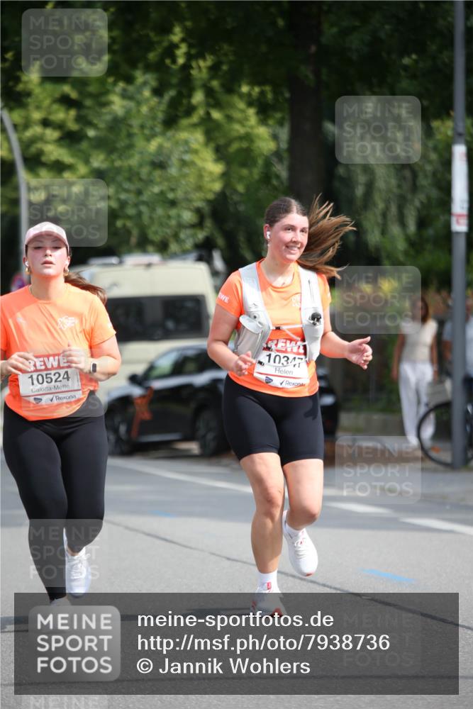 15.06.2025 - REWE Women's Run Jannik Wohlers http://msf.ph/oto/7938736 15.06.2025 09:56:32 Laufen 10524, 10347 meine-sportfotos.de