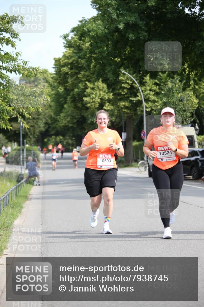 15.06.2025 - REWE Women's Run Jannik Wohlers http://msf.ph/oto/7938745 15.06.2025 09:56:33 Laufen 10593, 10524 meine-sportfotos.de