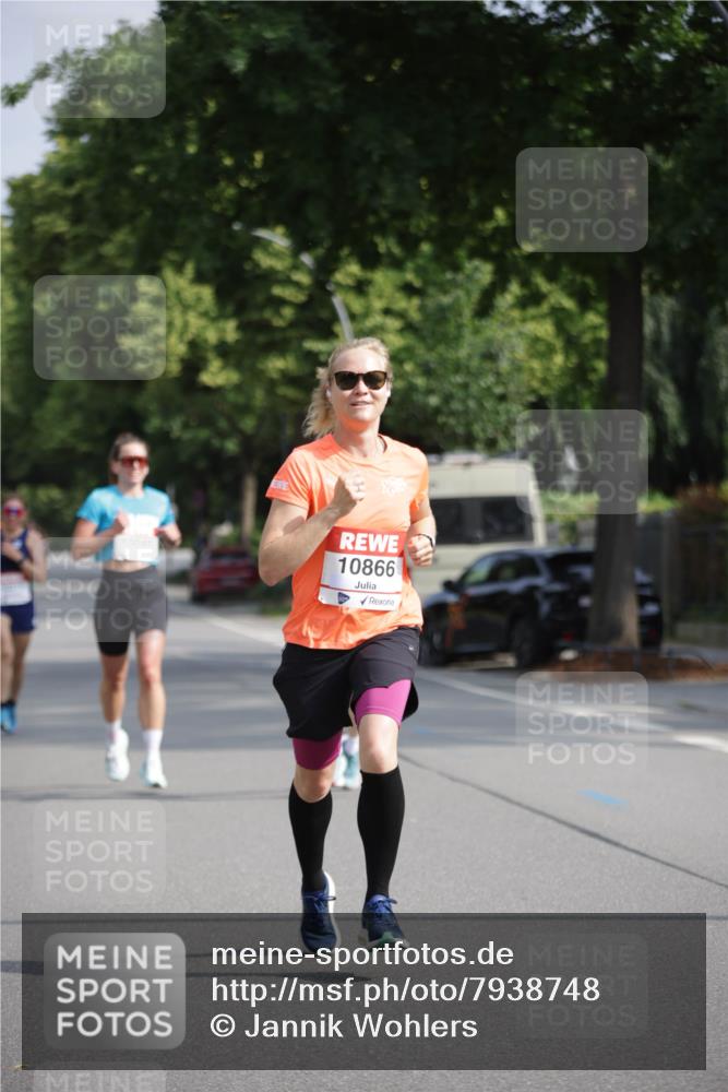 15.06.2025 - REWE Women's Run Jannik Wohlers http://msf.ph/oto/7938748 15.06.2025 08:44:17 Laufen 10866 meine-sportfotos.de