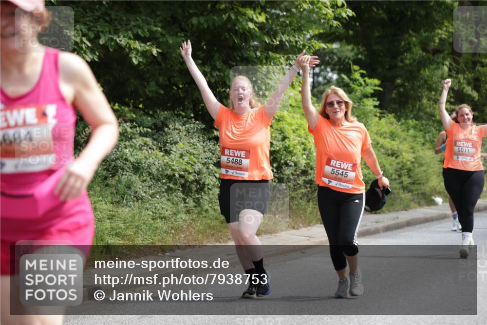 15.06.2025 - REWE Women's Run Jannik Wohlers http://msf.ph/oto/7938753 15.06.2025 10:14:33 Laufen 684, 5488, 5545, 5011 meine-sportfotos.de