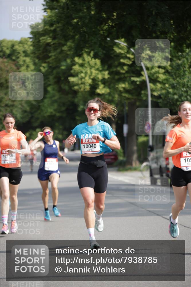 15.06.2025 - REWE Women's Run Jannik Wohlers http://msf.ph/oto/7938785 15.06.2025 08:44:18 Laufen 10256, 10049, 105 meine-sportfotos.de