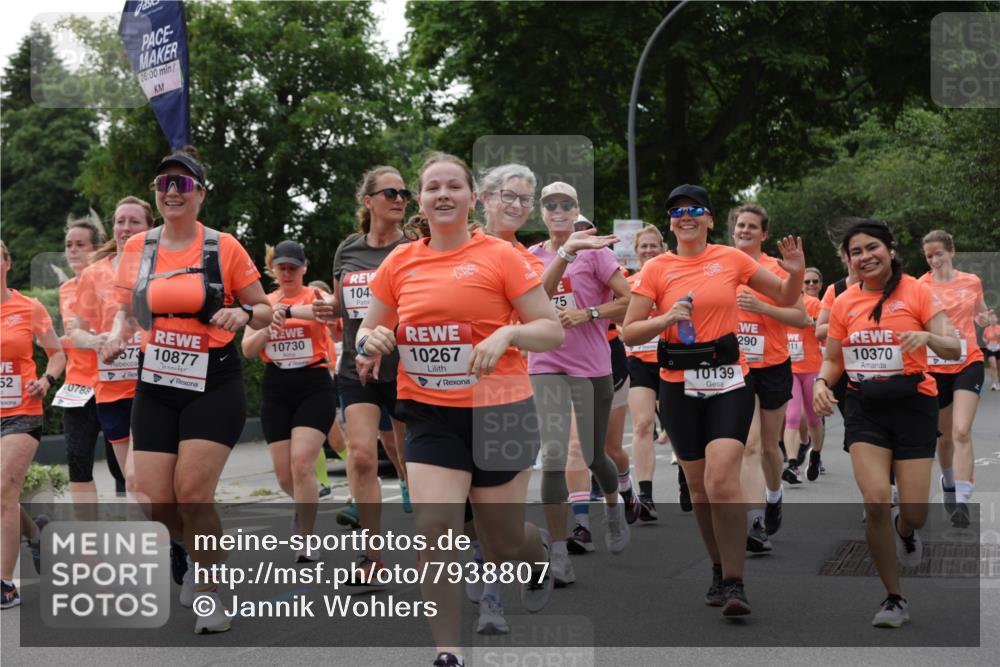 15.06.2025 - REWE Women's Run Jannik Wohlers http://msf.ph/oto/7938807 15.06.2025 08:27:20 Laufen 52, 10788, 06, 00, 573, 10877, 10730, 104, 10267, 75, 290, 211, 10370, 10139 meine-sportfotos.de