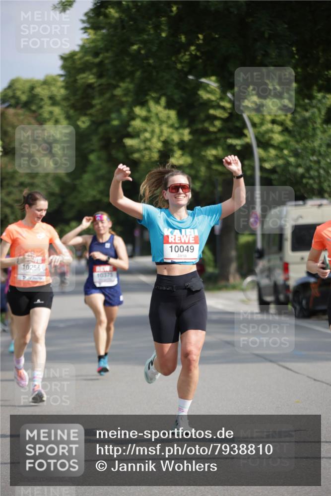 15.06.2025 - REWE Women's Run Jannik Wohlers http://msf.ph/oto/7938810 15.06.2025 08:44:18 Laufen 10256, 10375, 10049 meine-sportfotos.de