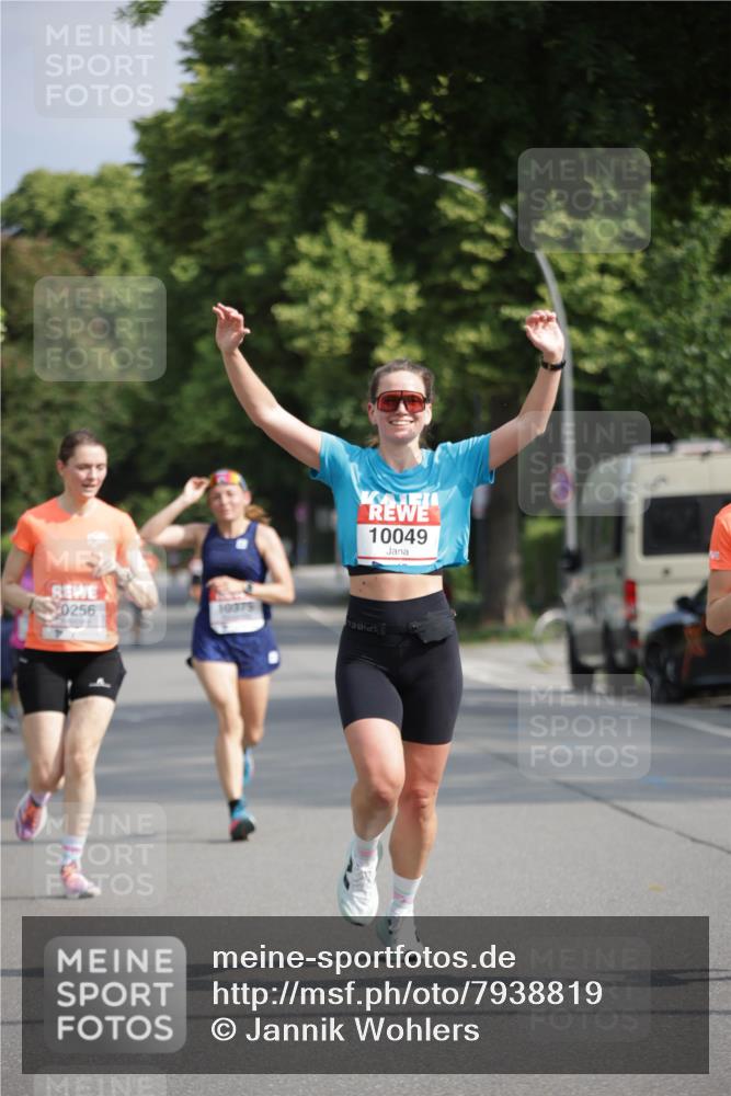 15.06.2025 - REWE Women's Run Jannik Wohlers http://msf.ph/oto/7938819 15.06.2025 08:44:18 Laufen 0256, 10075, 10049 meine-sportfotos.de