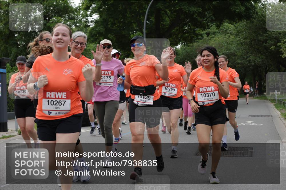 15.06.2025 - REWE Women's Run Jannik Wohlers http://msf.ph/oto/7938835 15.06.2025 08:27:20 Laufen 10730, 10267, 0175, 10139, 10290, 10370 meine-sportfotos.de