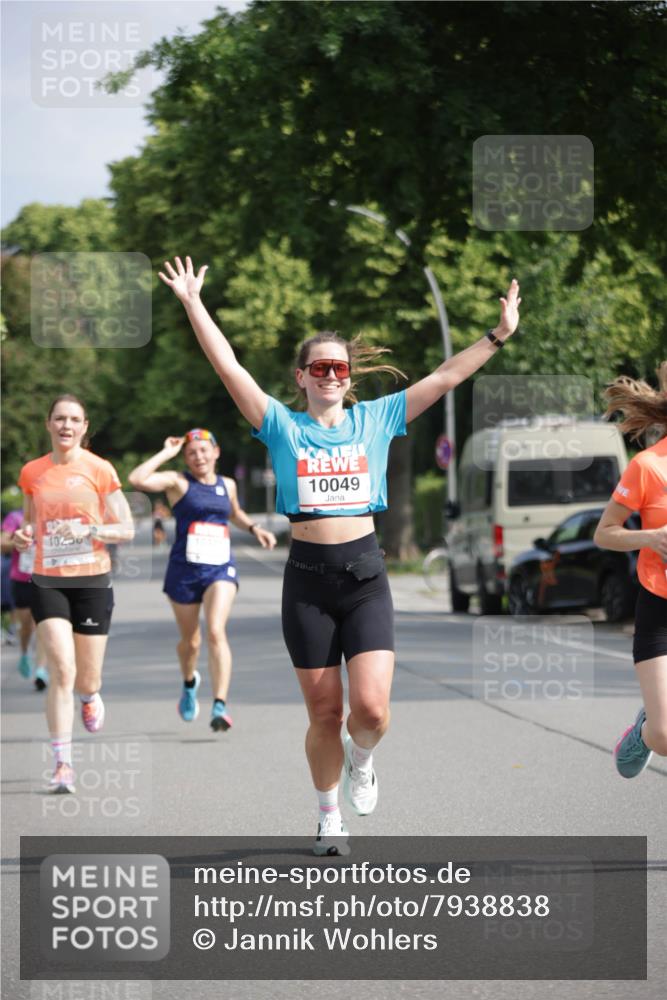 15.06.2025 - REWE Women's Run Jannik Wohlers http://msf.ph/oto/7938838 15.06.2025 08:44:19 Laufen 10230, 10049 meine-sportfotos.de