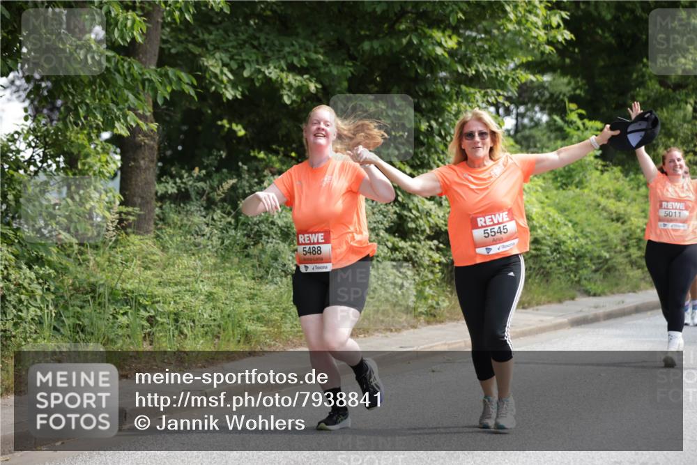15.06.2025 - REWE Women's Run Jannik Wohlers http://msf.ph/oto/7938841 15.06.2025 10:14:34 Laufen 5488, 5545, 5011 meine-sportfotos.de