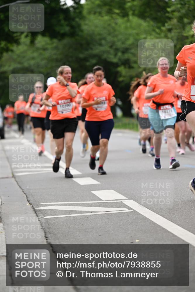 15.06.2025 - REWE Women's Run Dr. Thomas Lammeyer http://msf.ph/oto/7938855 15.06.2025 09:20:15 Laufen 10390, 613, 10171 meine-sportfotos.de