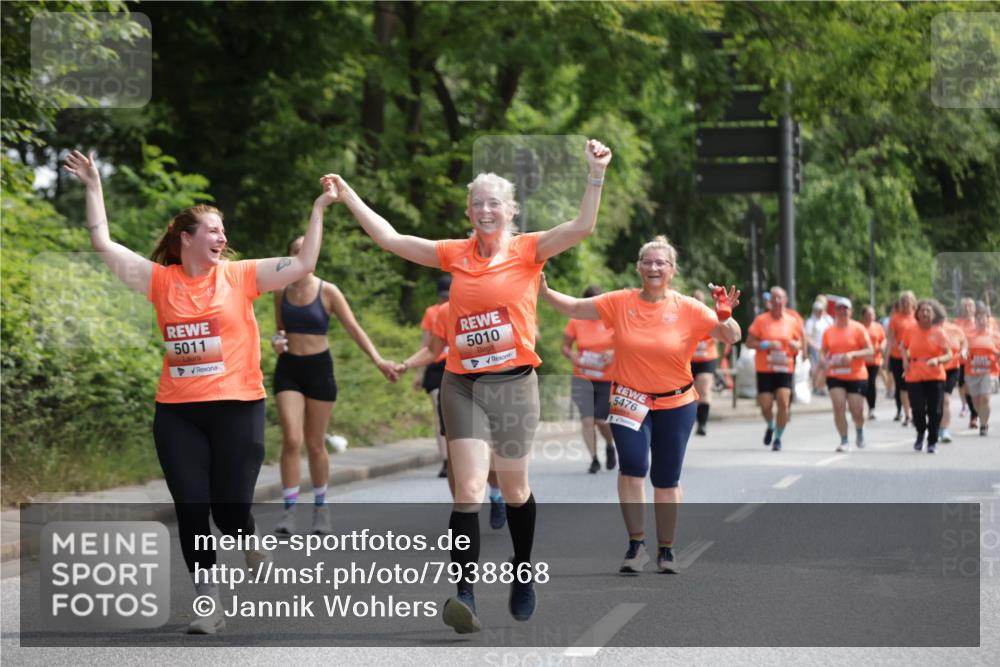 15.06.2025 - REWE Women's Run Jannik Wohlers http://msf.ph/oto/7938868 15.06.2025 10:14:35 Laufen 5011, 5010, 5476 meine-sportfotos.de