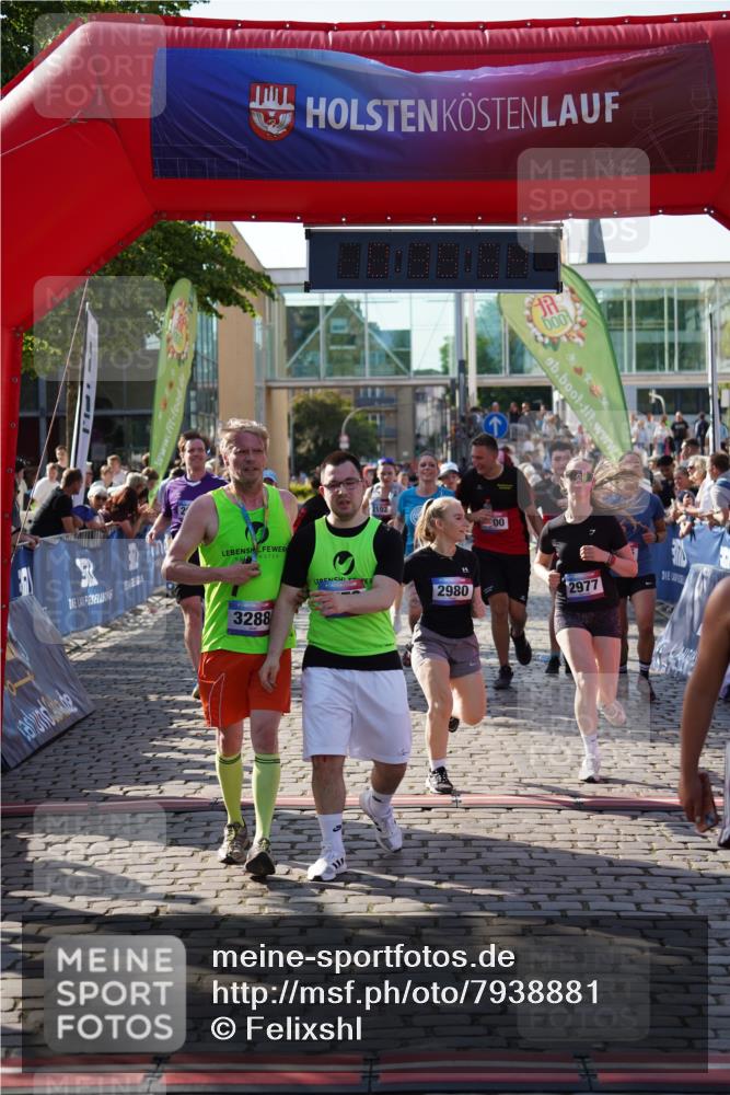 13.06.2025 - Holstenköstenlauf Felixshl http://msf.ph/oto/7938881 13.06.2025 18:05:55 Laufen 2102, 2206, 2445, 2577, 2659, 2954, 2963, 2977, 2980, 3200, 3207, 3266, 3572 meine-sportfotos.de