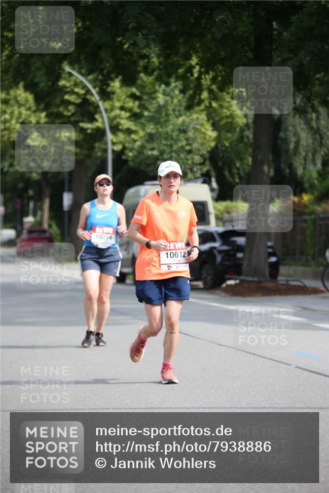 15.06.2025 - REWE Women's Run Jannik Wohlers http://msf.ph/oto/7938886 15.06.2025 09:56:58 Laufen 10254, 10612 meine-sportfotos.de