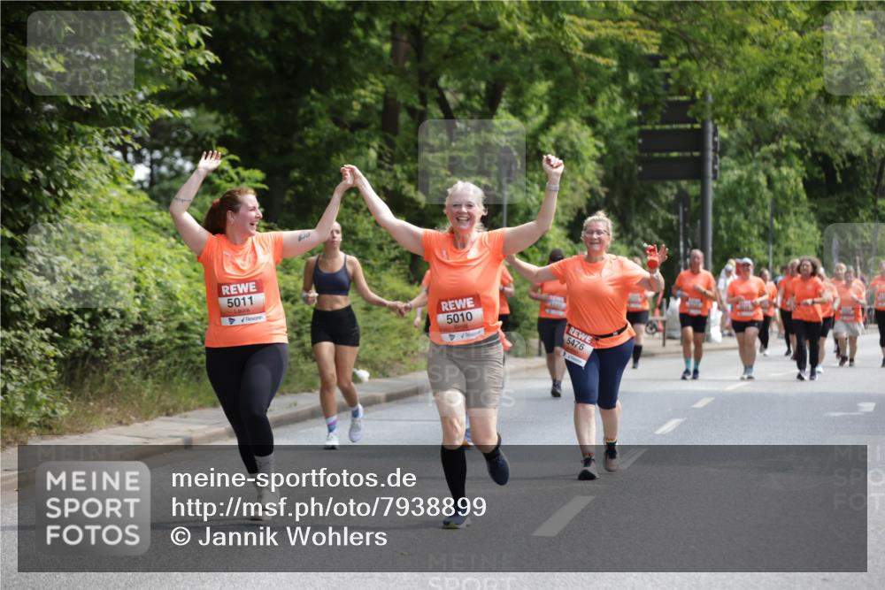 15.06.2025 - REWE Women's Run Jannik Wohlers http://msf.ph/oto/7938899 15.06.2025 10:14:35 Laufen 5011, 5010, 5476 meine-sportfotos.de
