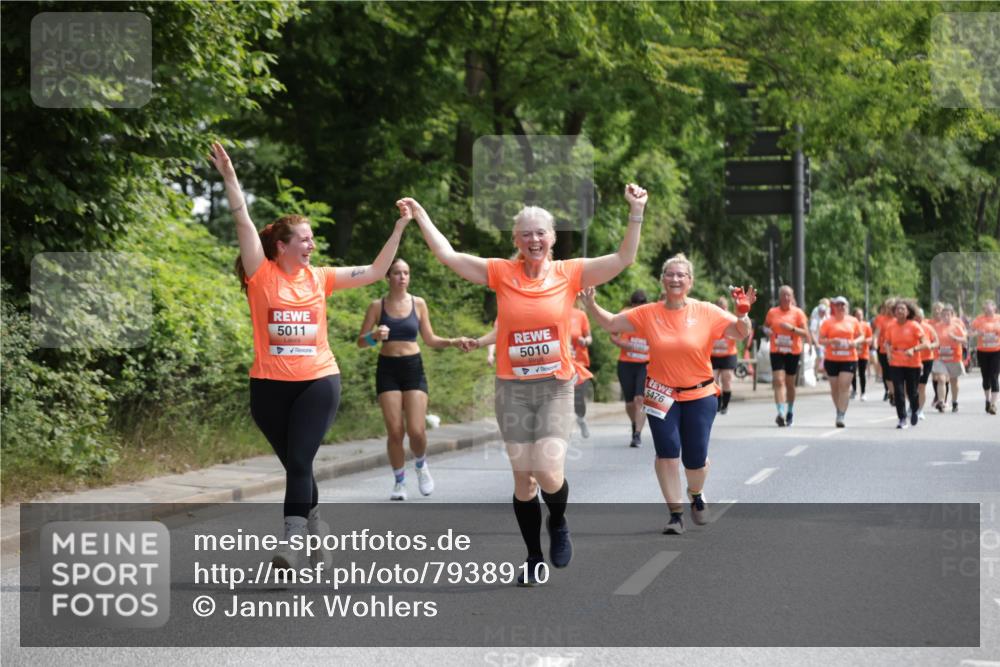 15.06.2025 - REWE Women's Run Jannik Wohlers http://msf.ph/oto/7938910 15.06.2025 10:14:35 Laufen 5011, 5010, 5476 meine-sportfotos.de