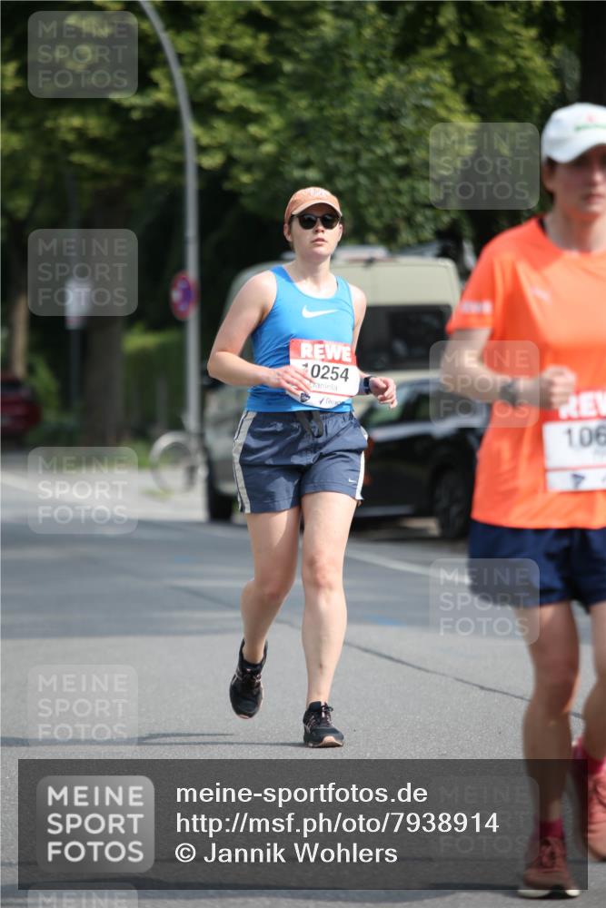 15.06.2025 - REWE Women's Run Jannik Wohlers http://msf.ph/oto/7938914 15.06.2025 09:56:59 Laufen 0254 meine-sportfotos.de
