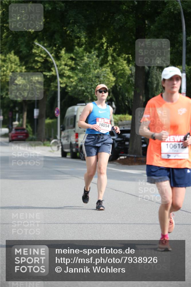 15.06.2025 - REWE Women's Run Jannik Wohlers http://msf.ph/oto/7938926 15.06.2025 09:57:00 Laufen 10254, 10612 meine-sportfotos.de