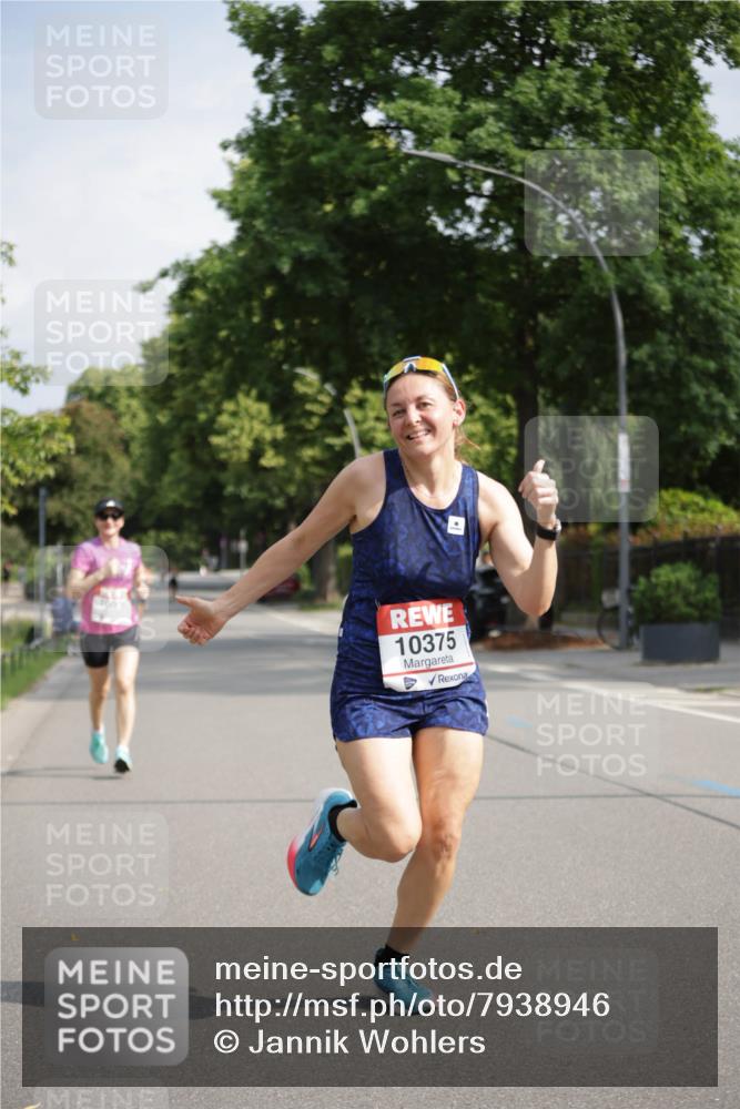 15.06.2025 - REWE Women's Run Jannik Wohlers http://msf.ph/oto/7938946 15.06.2025 08:44:22 Laufen 10375 meine-sportfotos.de