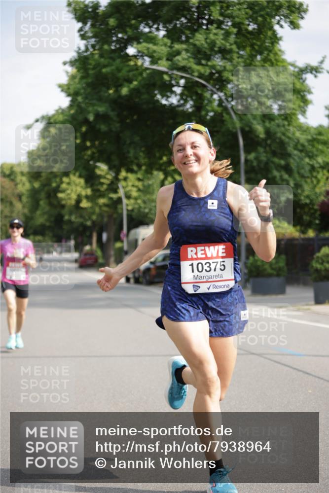 15.06.2025 - REWE Women's Run Jannik Wohlers http://msf.ph/oto/7938964 15.06.2025 08:44:23 Laufen 4, 10375 meine-sportfotos.de