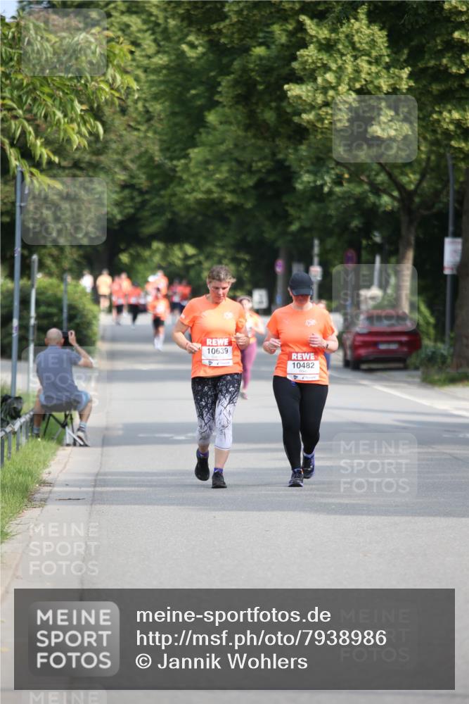 15.06.2025 - REWE Women's Run Jannik Wohlers http://msf.ph/oto/7938986 15.06.2025 09:57:13 Laufen 10639, 10482 meine-sportfotos.de
