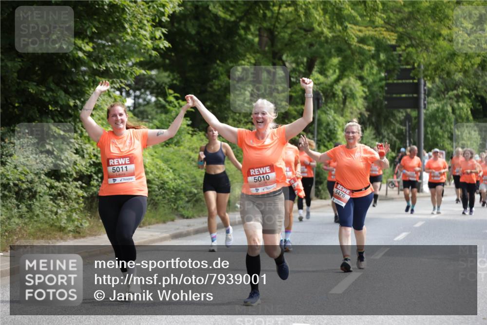15.06.2025 - REWE Women's Run Jannik Wohlers http://msf.ph/oto/7939001 15.06.2025 10:14:36 Laufen 5011, 5010, 5476 meine-sportfotos.de