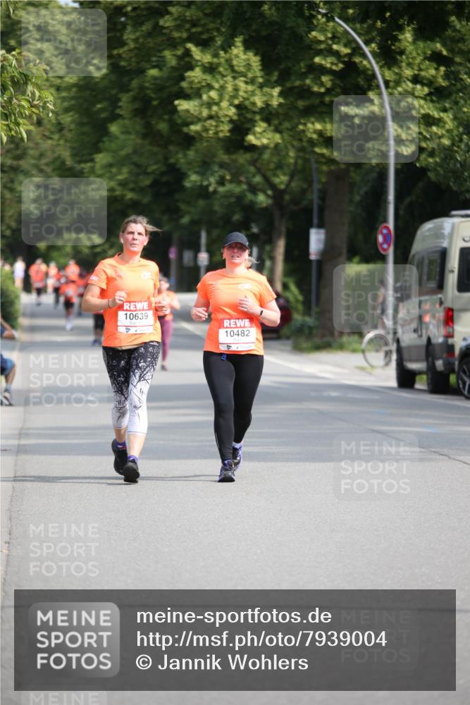 15.06.2025 - REWE Women's Run Jannik Wohlers http://msf.ph/oto/7939004 15.06.2025 09:57:16 Laufen 10639, 10482 meine-sportfotos.de