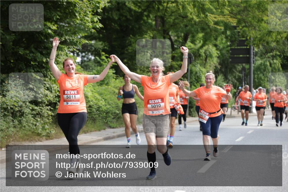 15.06.2025 - REWE Women's Run Jannik Wohlers http://msf.ph/oto/7939009 15.06.2025 10:14:36 Laufen 5011, 5010, 11, 5476, 4 meine-sportfotos.de