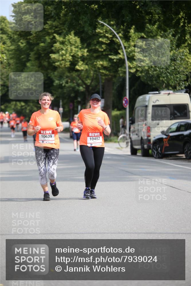 15.06.2025 - REWE Women's Run Jannik Wohlers http://msf.ph/oto/7939024 15.06.2025 09:57:17 Laufen 10639, 10482 meine-sportfotos.de