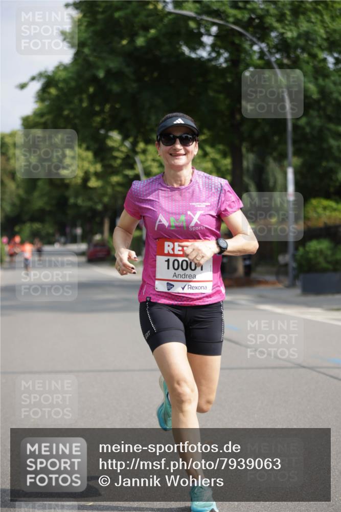 15.06.2025 - REWE Women's Run Jannik Wohlers http://msf.ph/oto/7939063 15.06.2025 08:44:25 Laufen 1000 meine-sportfotos.de