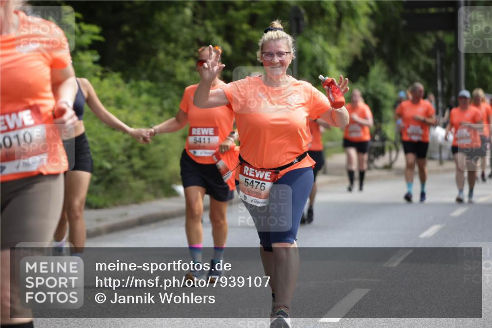 15.06.2025 - REWE Women's Run Jannik Wohlers http://msf.ph/oto/7939107 15.06.2025 10:14:38 Laufen 010, 5411, 5476 meine-sportfotos.de