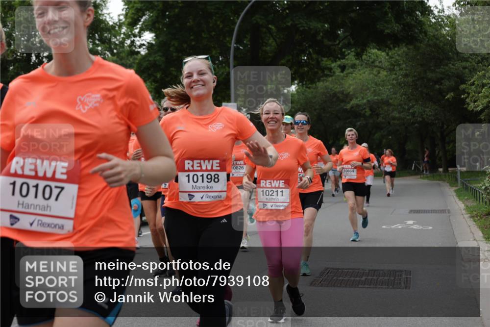 15.06.2025 - REWE Women's Run Jannik Wohlers http://msf.ph/oto/7939108 15.06.2025 08:27:23 Laufen 10107, 10198, 10826, 10211, 10664 meine-sportfotos.de
