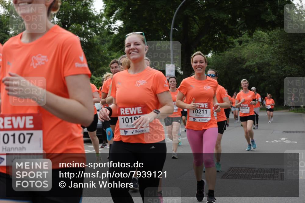 15.06.2025 - REWE Women's Run Jannik Wohlers http://msf.ph/oto/7939121 15.06.2025 08:27:23 Laufen 10107, 1019, 26, 10664, 0211 meine-sportfotos.de