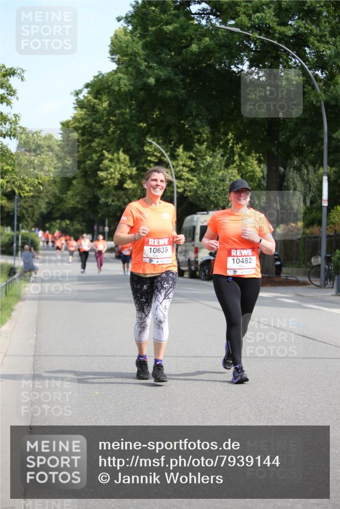 15.06.2025 - REWE Women's Run Jannik Wohlers http://msf.ph/oto/7939144 15.06.2025 09:57:20 Laufen 10639, 10482 meine-sportfotos.de