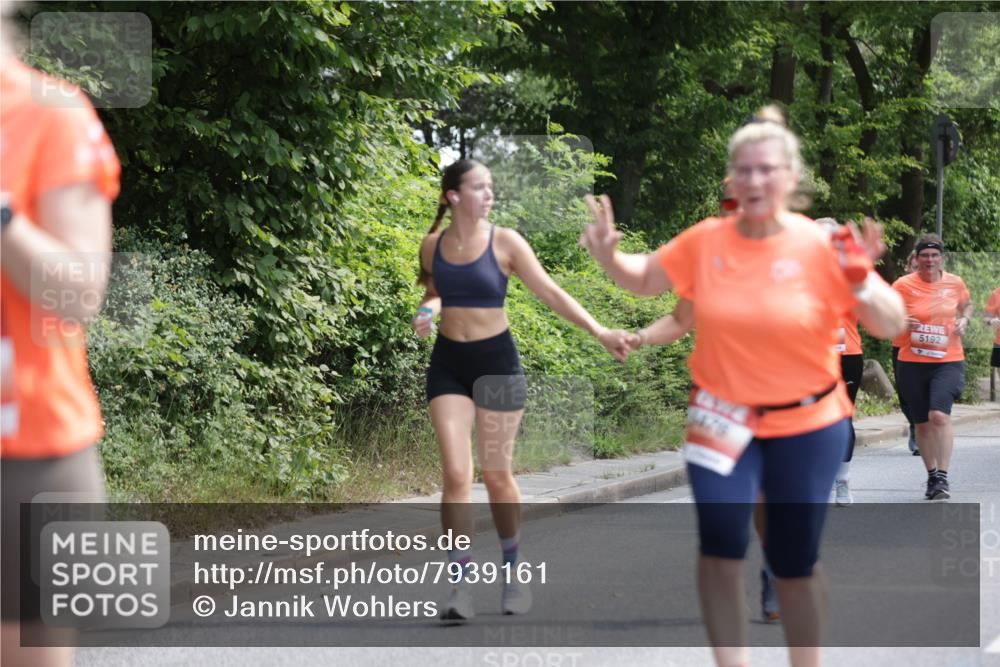 15.06.2025 - REWE Women's Run Jannik Wohlers http://msf.ph/oto/7939161 15.06.2025 10:14:39 Laufen 175, 5192 meine-sportfotos.de