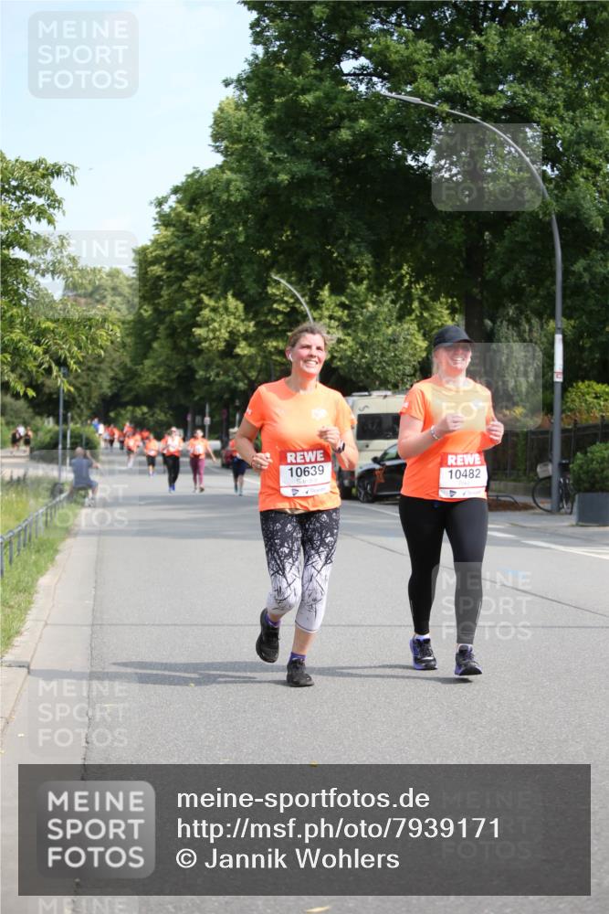 15.06.2025 - REWE Women's Run Jannik Wohlers http://msf.ph/oto/7939171 15.06.2025 09:57:20 Laufen 10639, 10482 meine-sportfotos.de