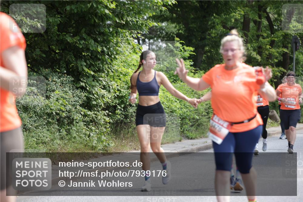 15.06.2025 - REWE Women's Run Jannik Wohlers http://msf.ph/oto/7939176 15.06.2025 10:14:39 Laufen 3476, 39, 5192 meine-sportfotos.de