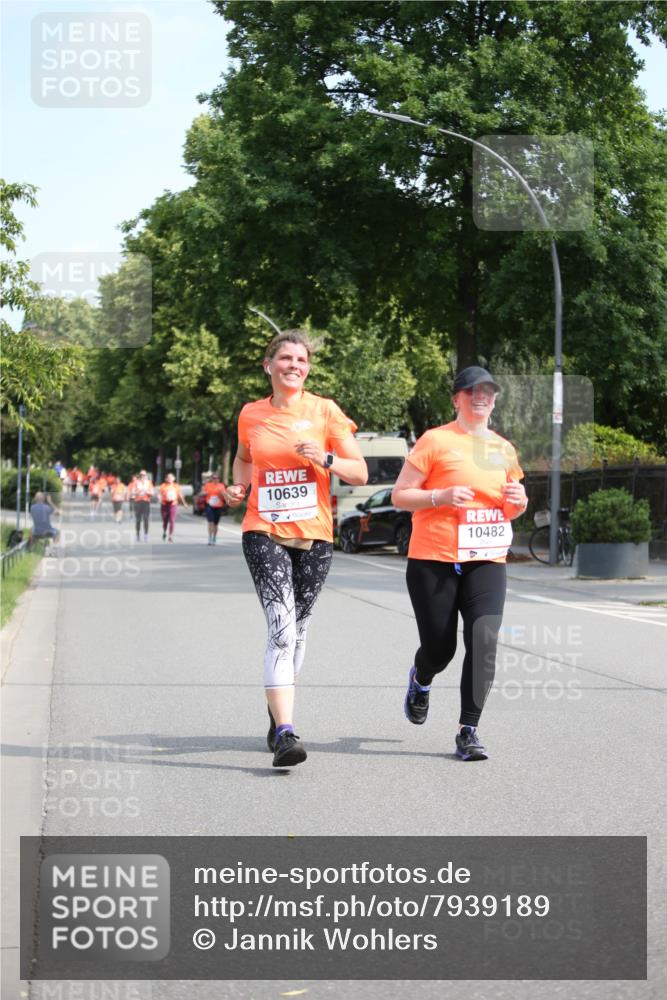 15.06.2025 - REWE Women's Run Jannik Wohlers http://msf.ph/oto/7939189 15.06.2025 09:57:20 Laufen 10639, 10482 meine-sportfotos.de