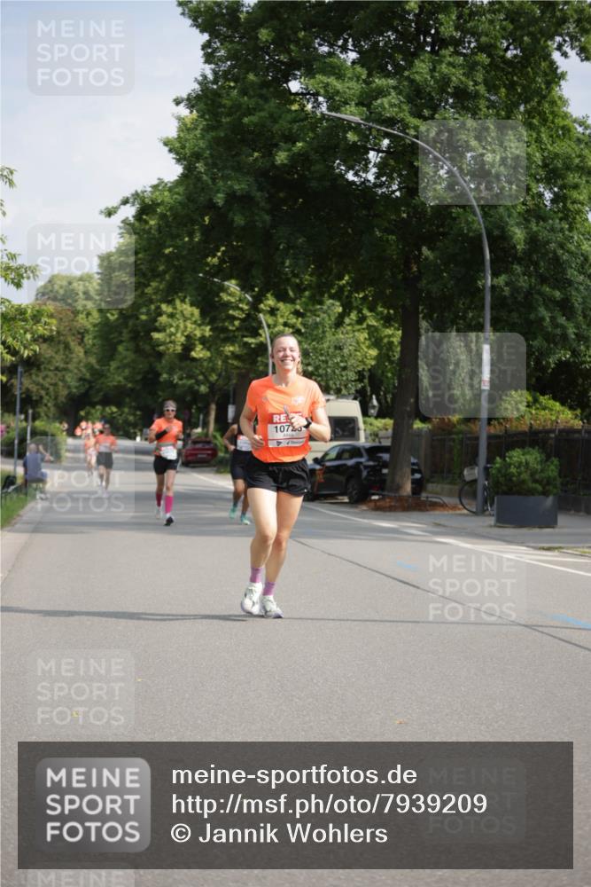 15.06.2025 - REWE Women's Run Jannik Wohlers http://msf.ph/oto/7939209 15.06.2025 08:44:43 Laufen 1070 meine-sportfotos.de