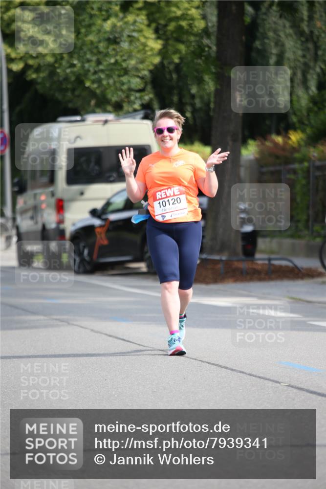 15.06.2025 - REWE Women's Run Jannik Wohlers http://msf.ph/oto/7939341 15.06.2025 09:57:32 Laufen 10120 meine-sportfotos.de