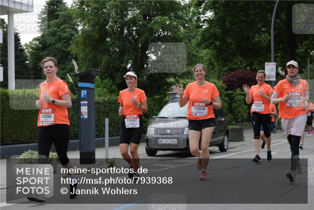 15.06.2025 - REWE Women's Run Jannik Wohlers http://msf.ph/oto/7939368 15.06.2025 08:27:28 Laufen 10090, 10857, 1043, 10563, 10868, 15, 2025, 10218 meine-sportfotos.de