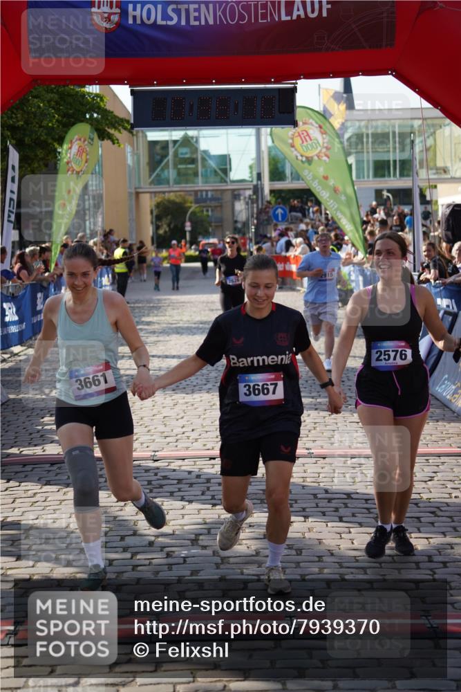 13.06.2025 - Holstenköstenlauf Felixshl http://msf.ph/oto/7939370 13.06.2025 18:06:11 Laufen 2576, 2626, 2915, 3035, 3661, 3667, 3679 meine-sportfotos.de
