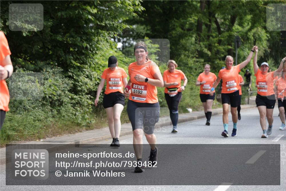 15.06.2025 - REWE Women's Run Jannik Wohlers http://msf.ph/oto/7939482 15.06.2025 10:14:45 Laufen 5480, 5192, 5035, 5036 meine-sportfotos.de