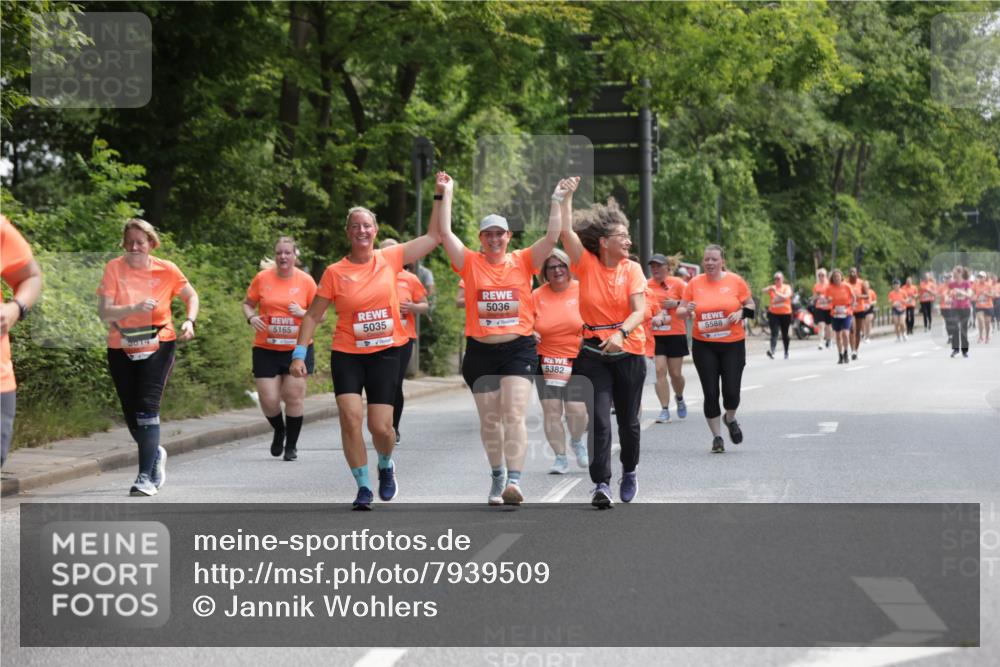 15.06.2025 - REWE Women's Run Jannik Wohlers http://msf.ph/oto/7939509 15.06.2025 10:14:46 Laufen 5036, 5165, 5035, 5614, 5382, 5588 meine-sportfotos.de
