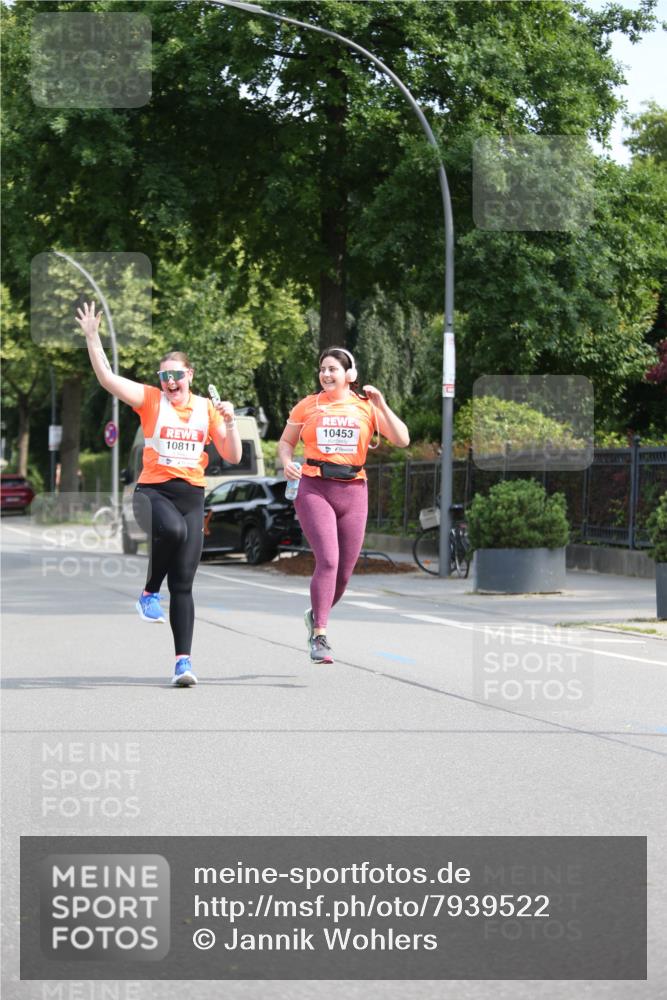 15.06.2025 - REWE Women's Run Jannik Wohlers http://msf.ph/oto/7939522 15.06.2025 09:57:39 Laufen 10453, 10811 meine-sportfotos.de