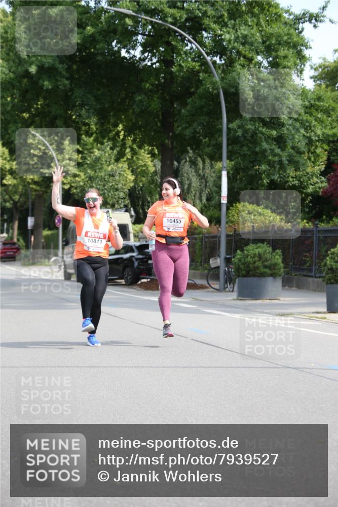15.06.2025 - REWE Women's Run Jannik Wohlers http://msf.ph/oto/7939527 15.06.2025 09:57:39 Laufen 10811, 10453 meine-sportfotos.de