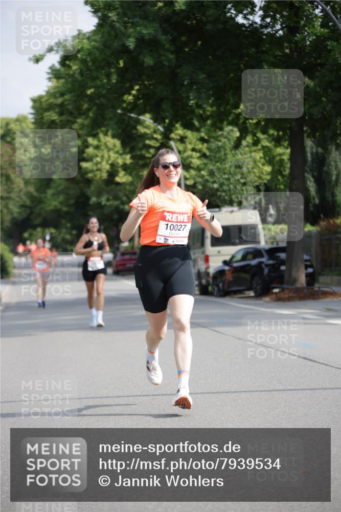 15.06.2025 - REWE Women's Run Jannik Wohlers http://msf.ph/oto/7939534 15.06.2025 08:44:52 Laufen 10027 meine-sportfotos.de