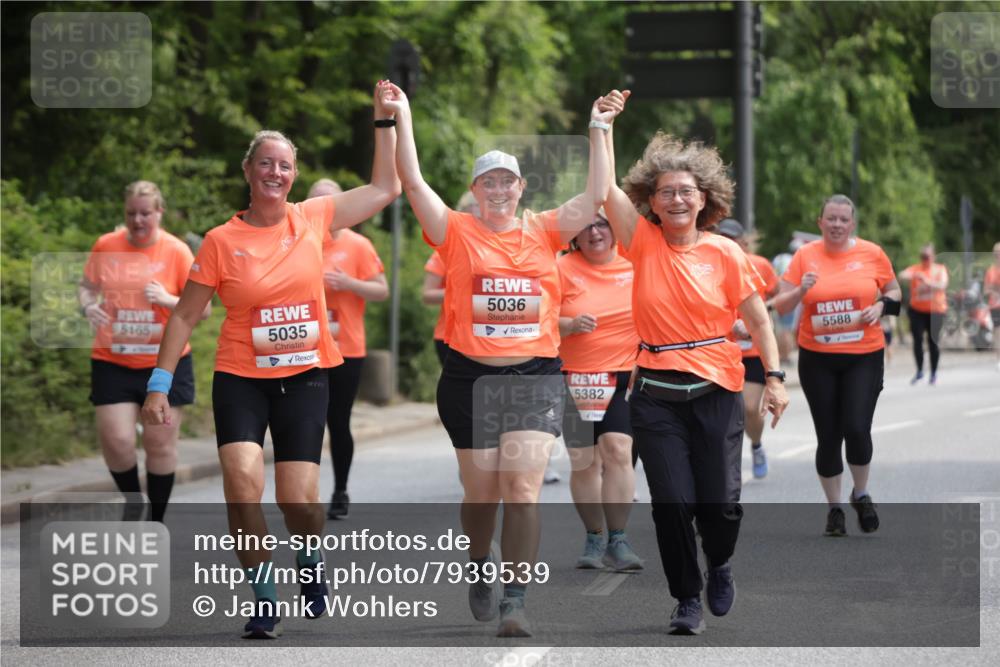 15.06.2025 - REWE Women's Run Jannik Wohlers http://msf.ph/oto/7939539 15.06.2025 10:14:47 Laufen 5165, 5035, 5036, 5382, 5588 meine-sportfotos.de