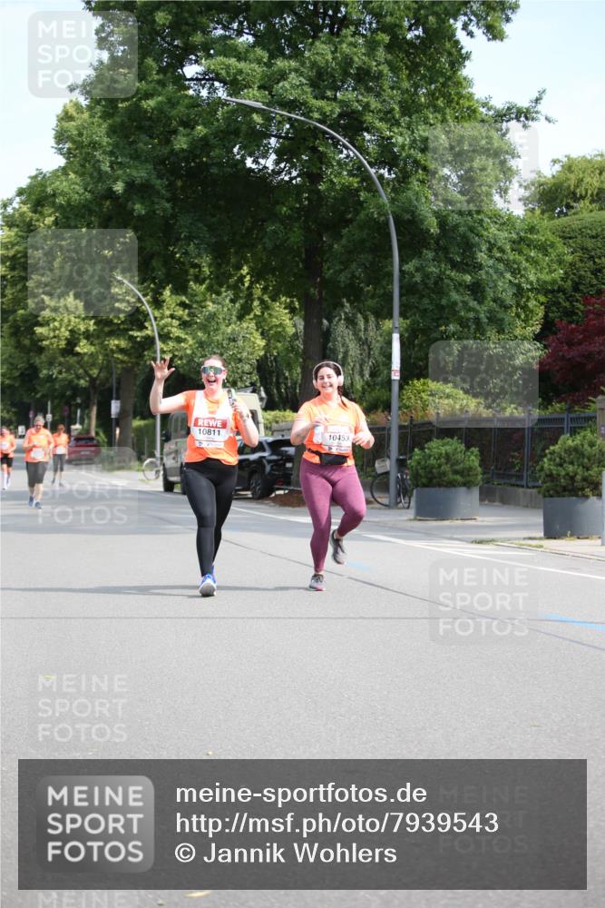 15.06.2025 - REWE Women's Run Jannik Wohlers http://msf.ph/oto/7939543 15.06.2025 09:57:39 Laufen 10811, 10453 meine-sportfotos.de