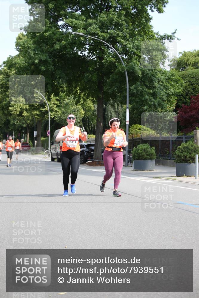 15.06.2025 - REWE Women's Run Jannik Wohlers http://msf.ph/oto/7939551 15.06.2025 09:57:40 Laufen 453, 10811 meine-sportfotos.de