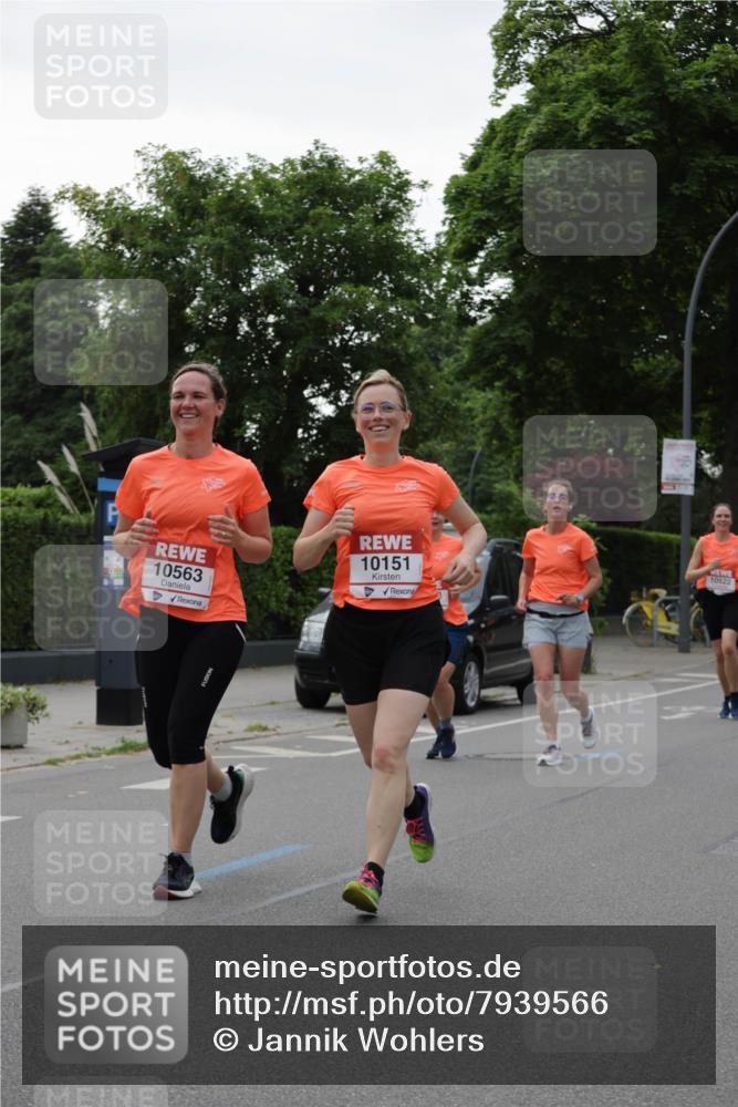 15.06.2025 - REWE Women's Run Jannik Wohlers http://msf.ph/oto/7939566 15.06.2025 08:27:31 Laufen 10151, 10563, 10522 meine-sportfotos.de