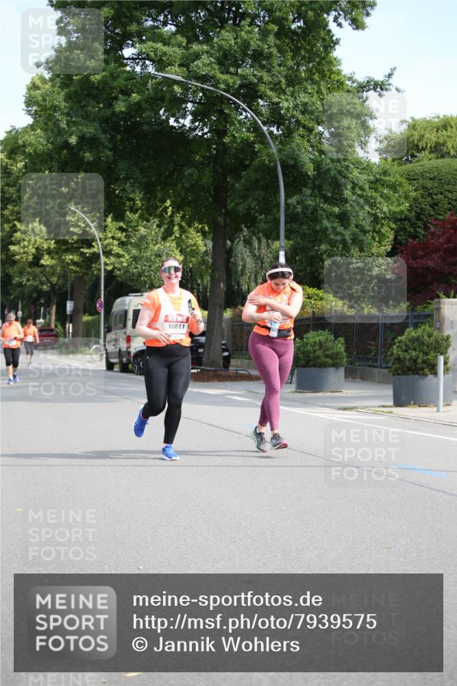 15.06.2025 - REWE Women's Run Jannik Wohlers http://msf.ph/oto/7939575 15.06.2025 09:57:40 Laufen 10811 meine-sportfotos.de
